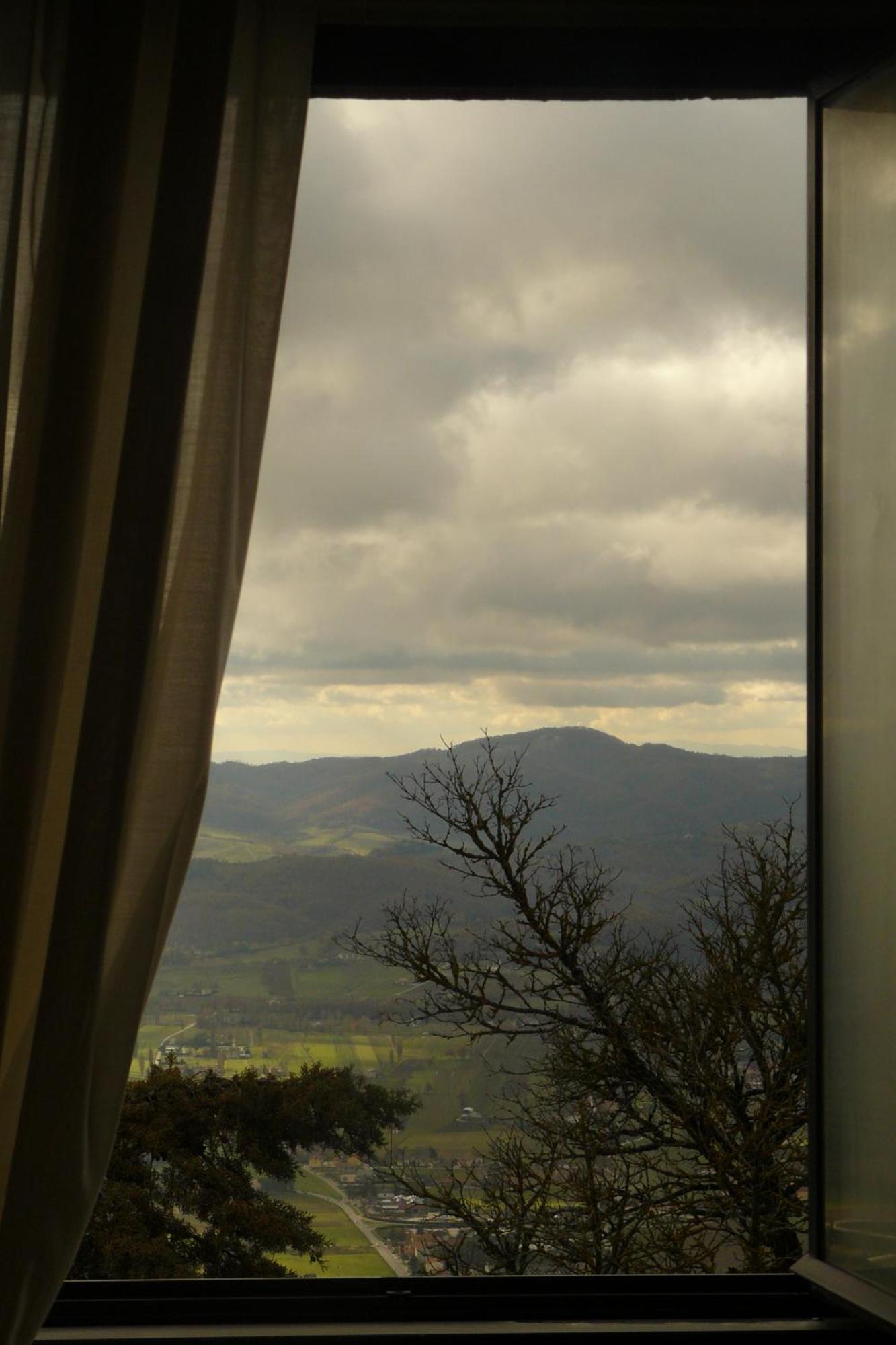 Hotel La Rocca Gubbio Exterior photo